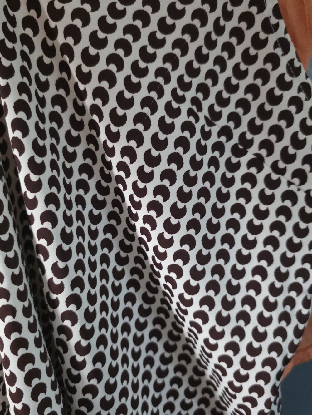 XL Cami Blouse, V-neckline, Casual Or Dress Up, Layer Friendly. - Picture 8 of 8
